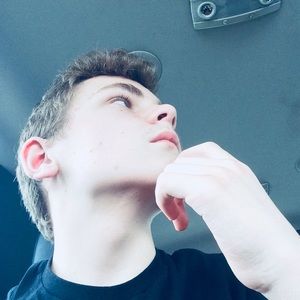 Meet your Posher, Jonathan